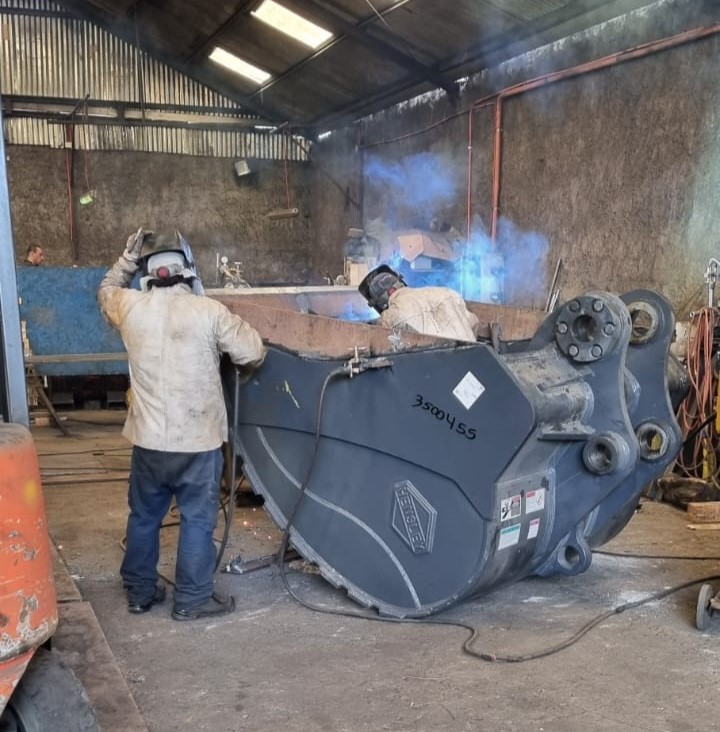 Proceso de fabricacion de balde bulldozer