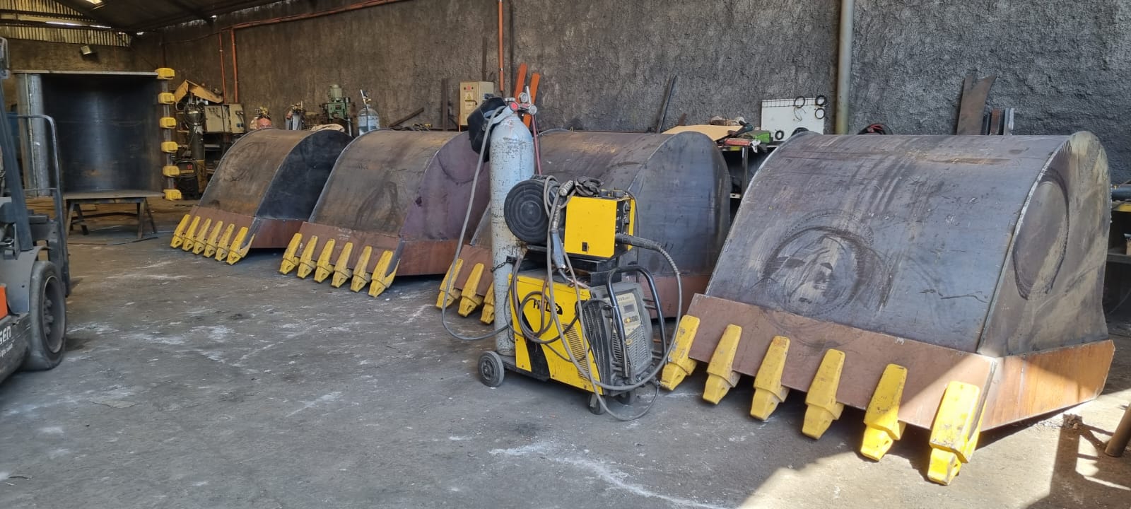 Proceso de fabricacion de balde bulldozer