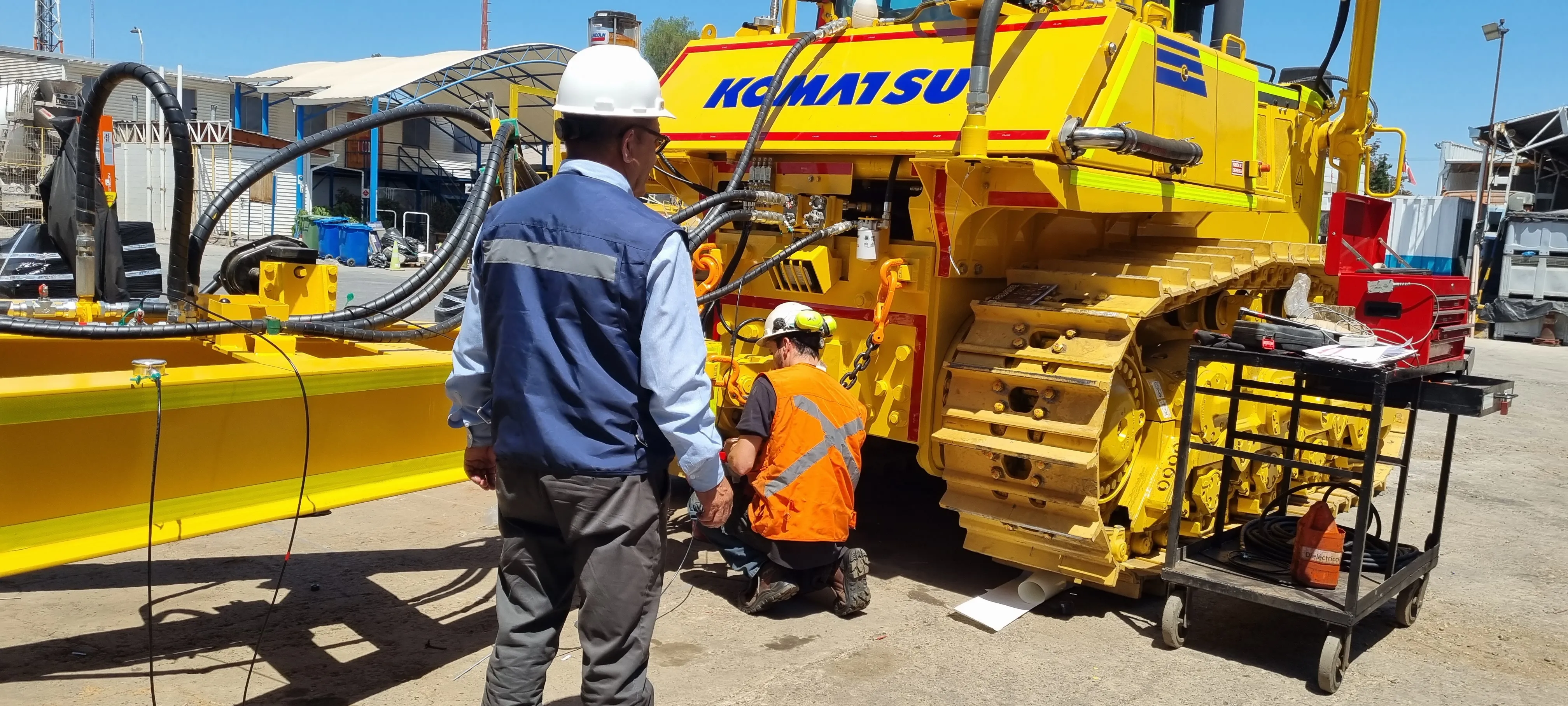 Servicio de entrega tiro de rodillo compactador